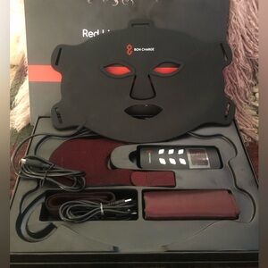 Bob Charge Red Light Therapy Mask